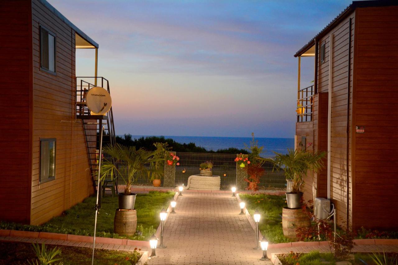 Hotel Къщички Поляните Sinemoretz Esterno foto